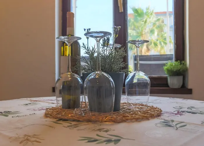 So Hvar So Good! Spacious With Terrace Daire Hvar Town