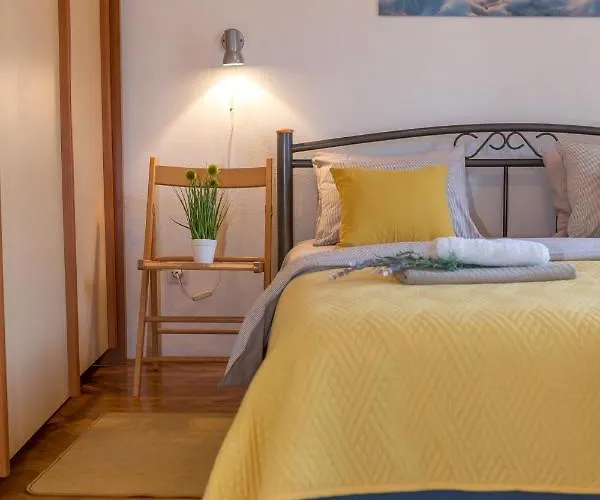 So Hvar So Good! Spacious With Terrace *