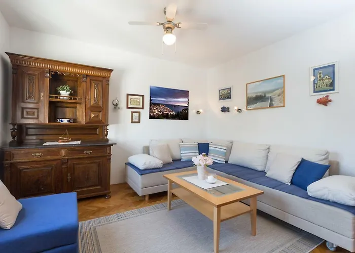 So Hvar So Good! Spacious With Terrace *