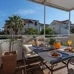 Lejlighed So Hvar So Good! Spacious With Terrace