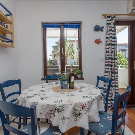 So Hvar So Good! Spacious With Terrace Apartment
