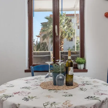 So Hvar So Good! Spacious With Terrace 公寓