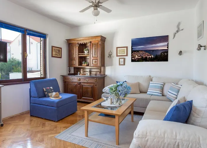 So Hvar So Good! Spacious With Terrace Apartment *