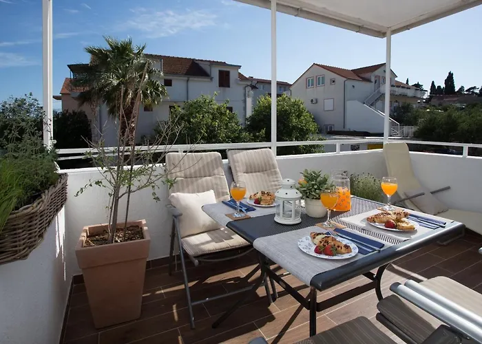 Apartment So Hvar So Good! Spacious With Terrace Hvar Town