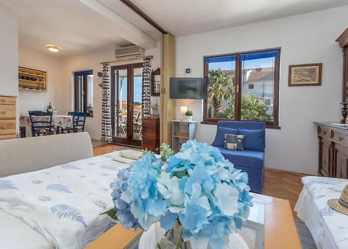 So Hvar So Good! Spacious With Terrace Hvar Town